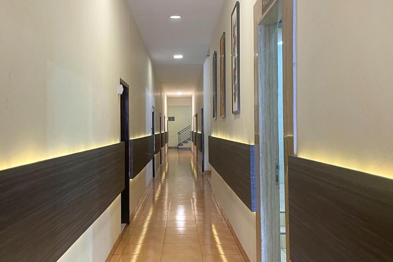 Urbanview Hotel Harapan Palopo מראה חיצוני תמונה